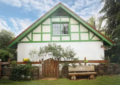 Ein Garten an der Unterkunft Ferienwohnung am Mühlenteich