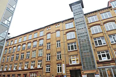 Das Gebäude in dem sich das Hotel befindet