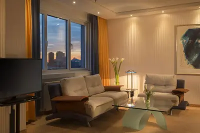 TV/Unterhaltungsangebot in der Unterkunft Maritim proArte Hotel Berlin
