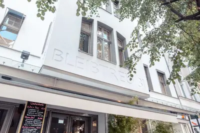 Das Gebäude in dem sich das Hotel befindet