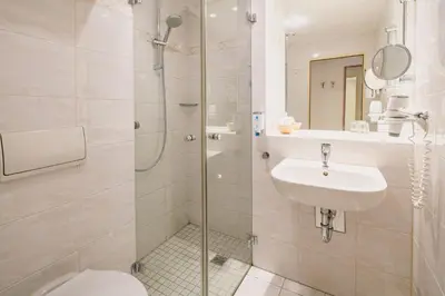 Ein Badezimmer in der Unterkunft Best Western Hotel Kantstrasse Berlin