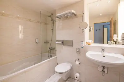 Ein Badezimmer in der Unterkunft Best Western Hotel Kantstrasse Berlin