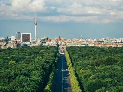 Blick auf Garner Hotel Berlin - Ku'Damm by IHG aus der Vogelperspektive