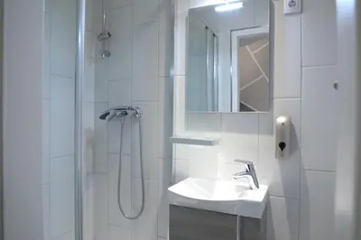 Ein Badezimmer in der Unterkunft Art Hotel Charlottenburger Hof Berlin