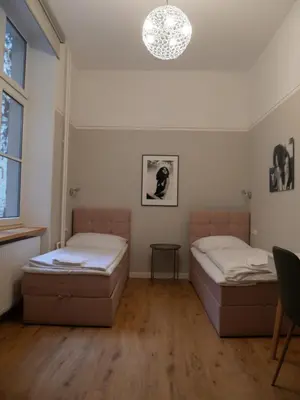 Ein Bett oder Betten in einem Zimmer der Unterkunft Art Hotel Charlottenburger Hof Berlin