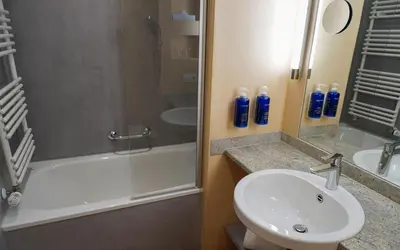 Ein Badezimmer in der Unterkunft centrovital Hotel Berlin