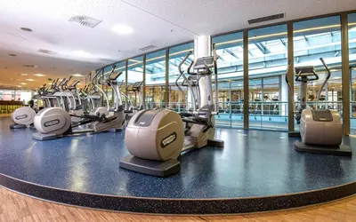 Das Fitnesscenter und/oder die Fitnesseinrichtungen in der Unterkunft centrovital Hotel Berlin