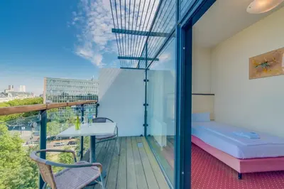 Ein Balkon oder eine Terrasse in der Unterkunft Come Inn Berlin Kurfürstendamm