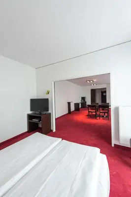 TV/Unterhaltungsangebot in der Unterkunft ARCOTEL Velvet Berlin