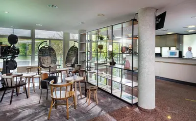 Ein Restaurant oder anderes Speiselokal in der Unterkunft Seminaris Avendi Hotel Potsdam