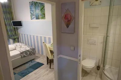 Ein Badezimmer in der Unterkunft Hotel Villa Konstanz