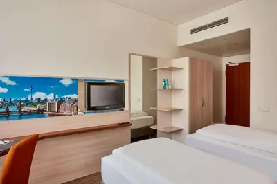 TV/Unterhaltungsangebot in der Unterkunft H+ Hotel Berlin Mitte