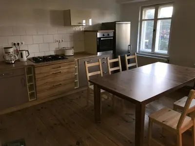 Küche/Küchenzeile in der Unterkunft Sanierte möblierte Altbauwohnung am Waldrand für bis zu 6 Personen