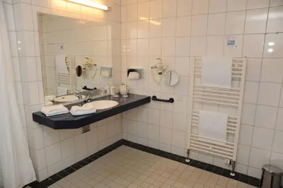 Ein Badezimmer in der Unterkunft Hotel Ascot Bristol