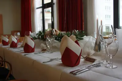 Ein Restaurant oder anderes Speiselokal in der Unterkunft Hotel Ascot Bristol