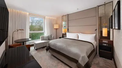 Ein Bett oder Betten in einem Zimmer der Unterkunft InterContinental Berlin by IHG