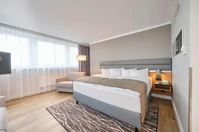Ein Bett oder Betten in einem Zimmer der Unterkunft Holiday Inn Berlin Airport - Conference Centre by IHG