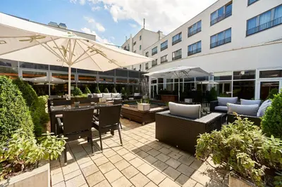 Das Gebäude in dem sich das Hotel befindet