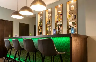 Lounge oder Bar in der Unterkunft Leonardo Boutique Hotel Berlin City South