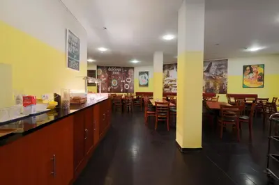 Ein Restaurant oder anderes Speiselokal in der Unterkunft Pegasus Hostel Berlin