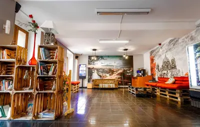 Ein Sitzbereich in der Unterkunft Pegasus Hostel Berlin