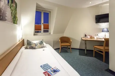 TV/Unterhaltungsangebot in der Unterkunft martas Hotel Allegra Berlin