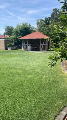 Ein Garten an der Unterkunft Haus Brandenburg