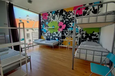 Ein Bett oder Betten in einem Zimmer der Unterkunft Heart of Gold Hostel & Capsules Berlin