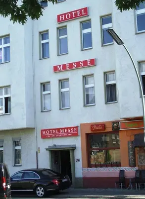 Das Gebäude in dem sich das Hotel befindet