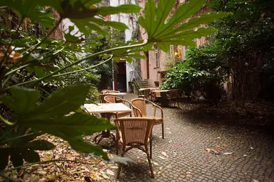 Ein Garten an der Unterkunft Arte Luise - Self-Check In
