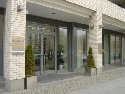 Eine Fassade oder ein Eingang zu TopDomizil Apartments Checkpoint Plaza