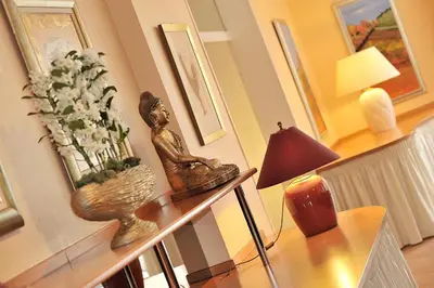 Ein Sitzbereich in der Unterkunft Hotel Ludwig van Beethoven