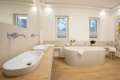 Ein Badezimmer in der Unterkunft Seeparkvilla