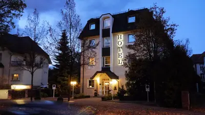 Das Gebäude in dem sich die Pension befindet