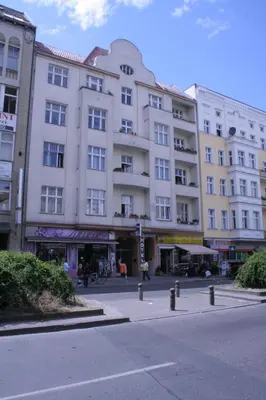 Das Gebäude in dem sich die Pension befindet