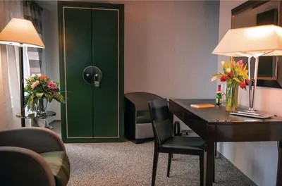Ein Sitzbereich in der Unterkunft Bölsche Hotel