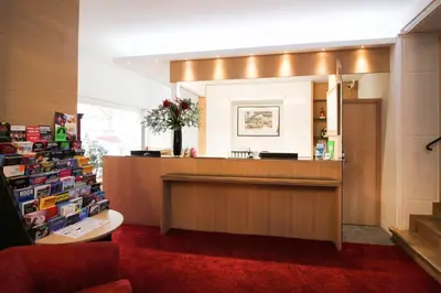 Lobby/Rezeption in der Unterkunft Hotel Sachsenhof