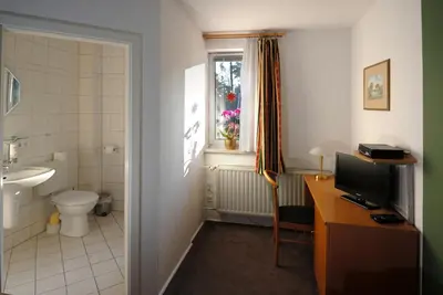 Ein Badezimmer in der Unterkunft Waldrestaurant & Hotel
