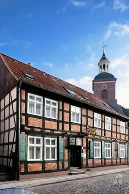 Das Gebäude in dem sich das Hotel befindet