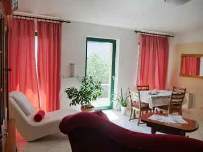 Ein Sitzbereich in der Unterkunft Ferienzimmer Weltenbummler,Rheinsberg