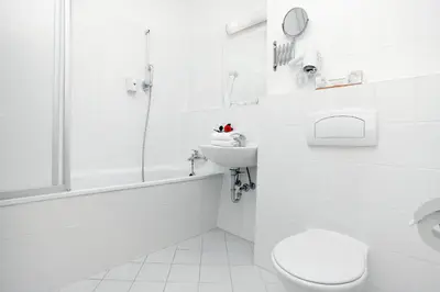 Ein Badezimmer in der Unterkunft Hotel Atrium Charlottenburg