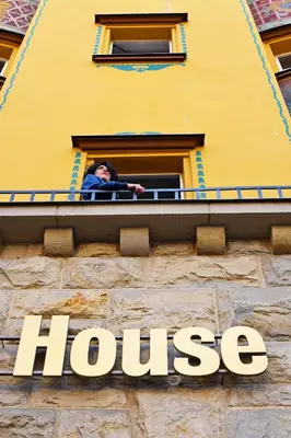 Das Gebäude in dem sich das Hostel befindet
