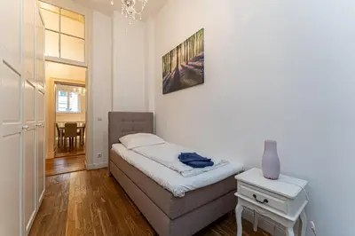 Ein Bett oder Betten in einem Zimmer der Unterkunft Be in Berlin Apartments zentral und ruhig für Familien und Geschäftsreisende in Schöneberg
