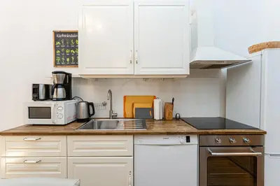 Küche/Küchenzeile in der Unterkunft Be in Berlin Apartments zentral und ruhig für Familien und Geschäftsreisende in Schöneberg