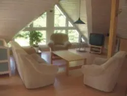 Ein Sitzbereich in der Unterkunft Waldhaus Mühlenbeck bei Berlin