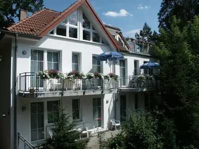 Das Gebäude in dem sich die Pension befindet