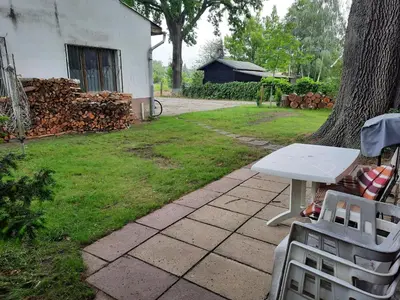 Ein Garten an der Unterkunft Ferienhaus Eichenblatt