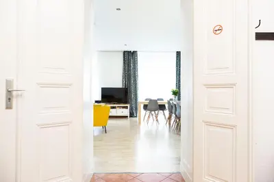 Ein Sitzbereich in der Unterkunft Big City Aprtment in Berlin-Friedrichshain