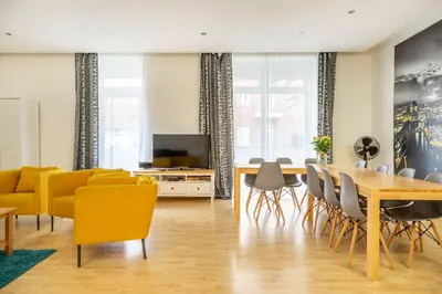 Ein Sitzbereich in der Unterkunft Big City Aprtment in Berlin-Friedrichshain
