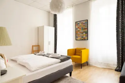 Ein Bett oder Betten in einem Zimmer der Unterkunft Big City Aprtment in Berlin-Friedrichshain